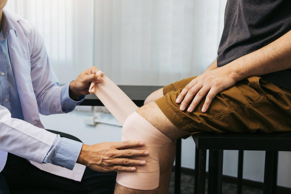 Dr Sunil Rajan - Knee Replacement Surgeon in Indore